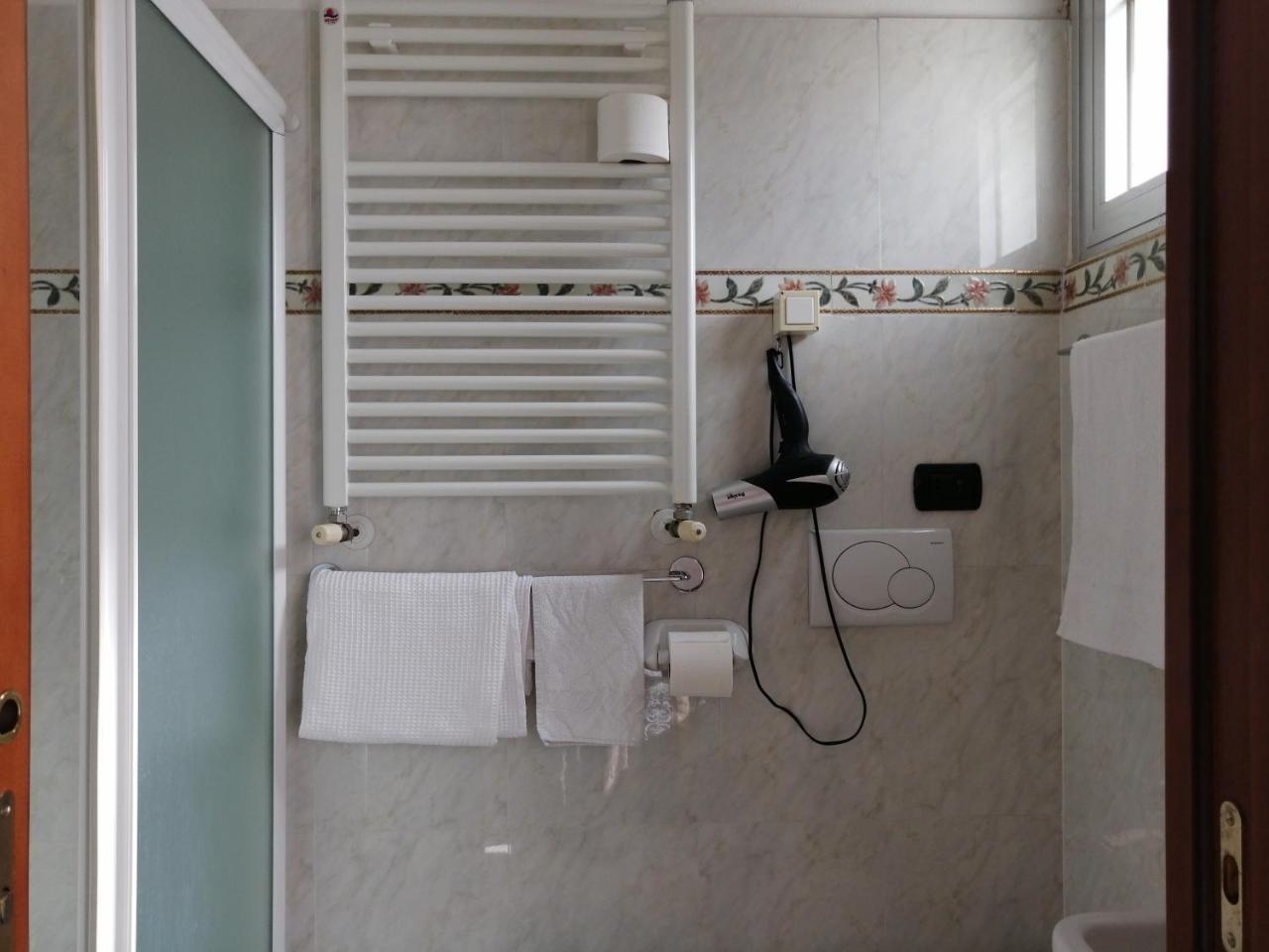 Hotel Villa Linda - Family Hotel - Nuova Costruzione Antisismica Ριτσόνε Εξωτερικό φωτογραφία